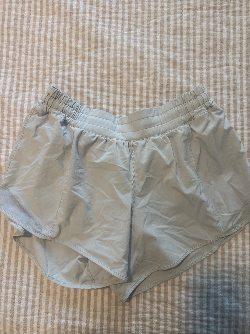 Lulu lemon hotty hot shorts